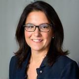 Foto de Fernanda Oliveira, Chefe de Desenvolvimento de Currículo na Academia Podcast Brasil